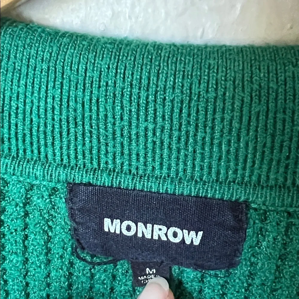 Monrow excellent top